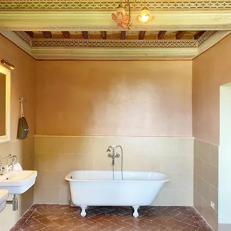 Tenuta Uzielli An Elegant Countryside * Monteriggioni